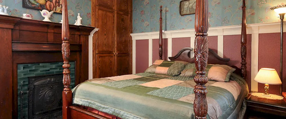 לינה וארוחת בוקר ויקטוריה Marketa'S Bed And Breakfast